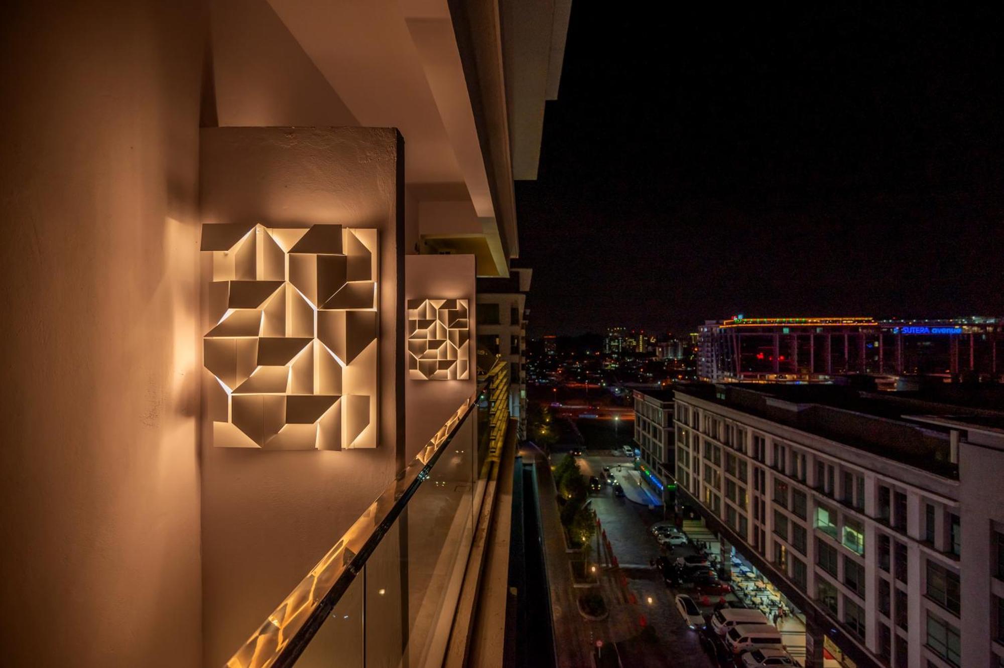 Ritz Residence @ Imago Loft B 7Th Floor Кота-Кинабалу Номер фото
